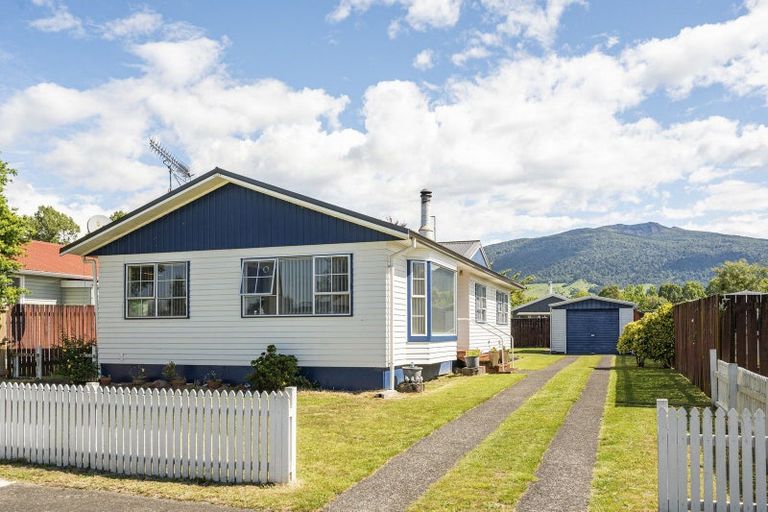 Photo of property in 21 Noni Street, Turangi, 3334