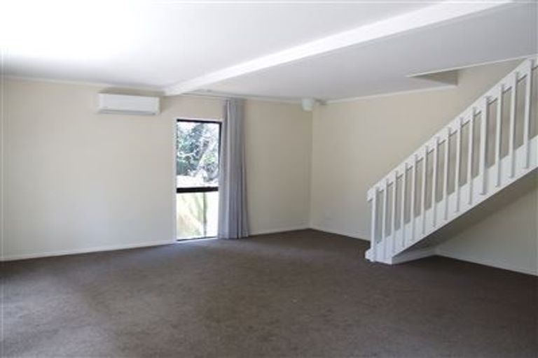 Photo of property in 6/64a Birkdale Road, Birkdale, Auckland, 0626