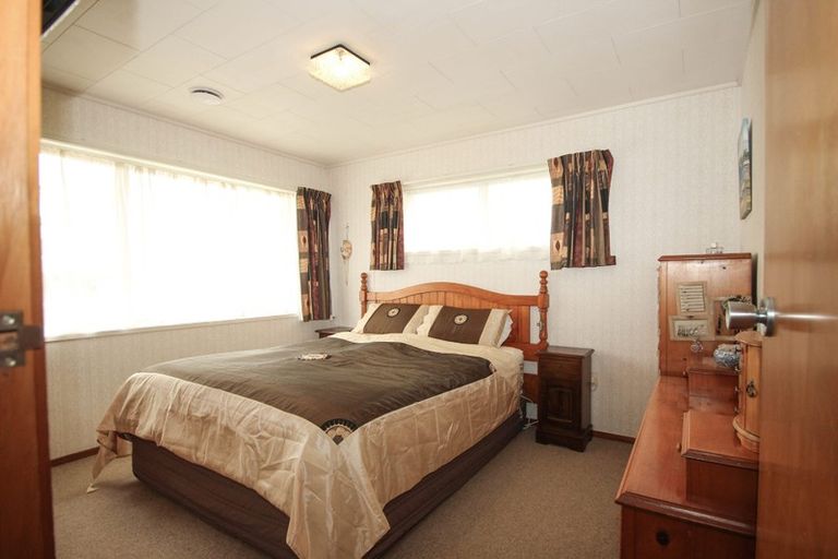 Photo of property in 2/206 Mcleod Street, Camberley, Hastings, 4120