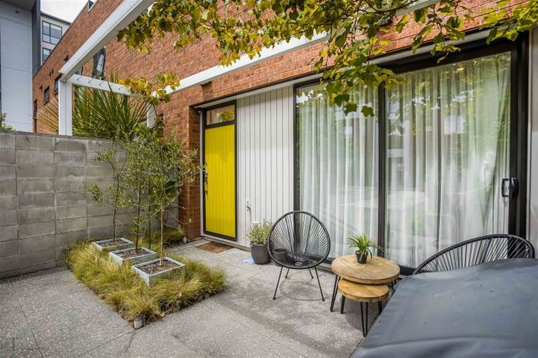 Photo of property in 8 Uku Lane, Hobsonville, Auckland, 0616