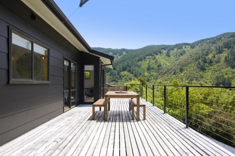 Photo of property in 609 Port Underwood Road, Whatamango Bay, Picton, 7281