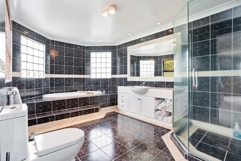 Photo of property in 9 Seacrest Drive, West Harbour, Auckland, 0618