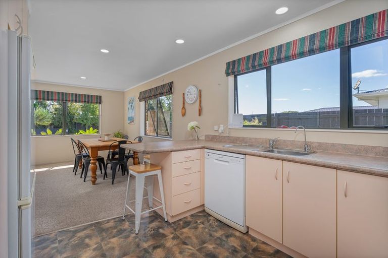 Photo of property in 13 Impala Place, Whitianga, 3510