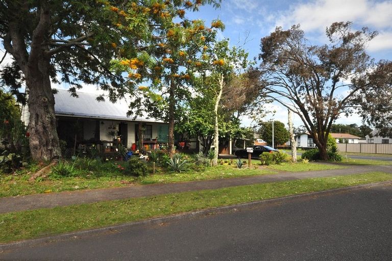 Photo of property in 78 Hyperion Drive, Randwick Park, Auckland, 2105