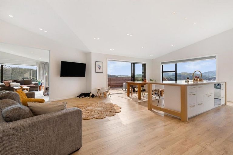 Photo of property in 65 Exploration Way, Whitby, Porirua, 5024