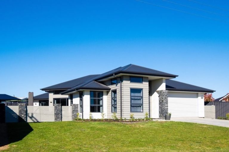 Photo of property in 130 Brookvale Road, Havelock North, 4130