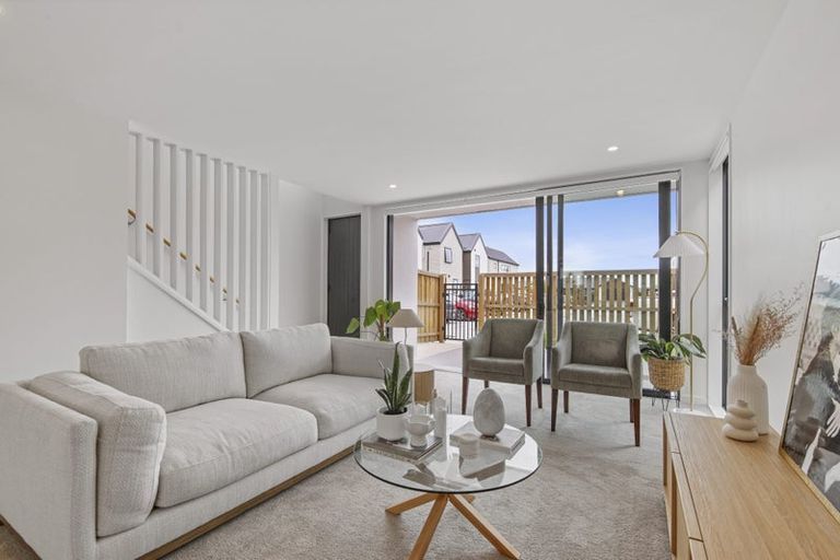 Photo of property in 11/6 Skibbereen Drive, Halswell, Christchurch, 8025