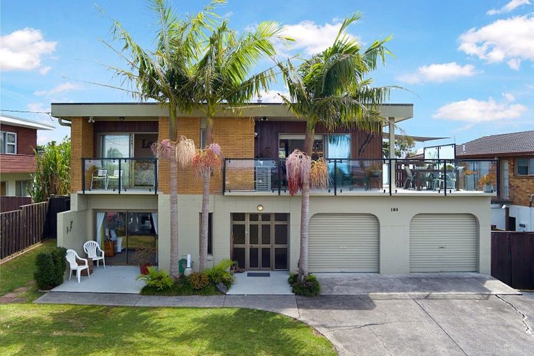 Photo of property in 180 Royal Road, Massey, Auckland, 0614