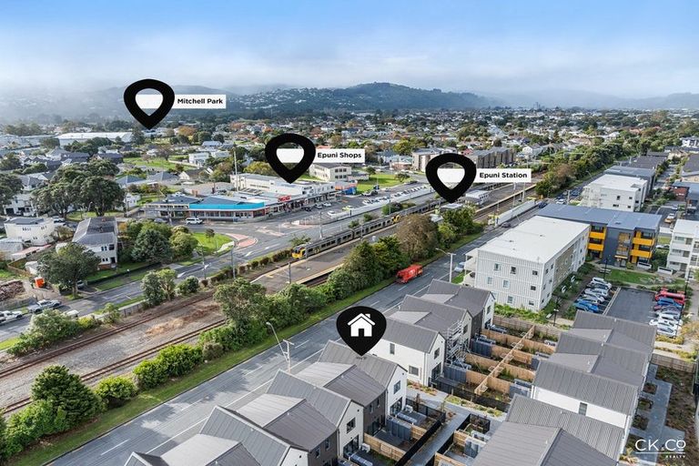 Photo of property in 130 Cambridge Terrace, Fairfield, Lower Hutt, 5011