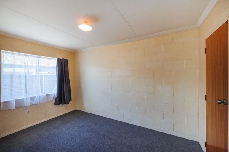 Photo of property in 2/293 Ruahine Street, Terrace End, Palmerston North, 4410