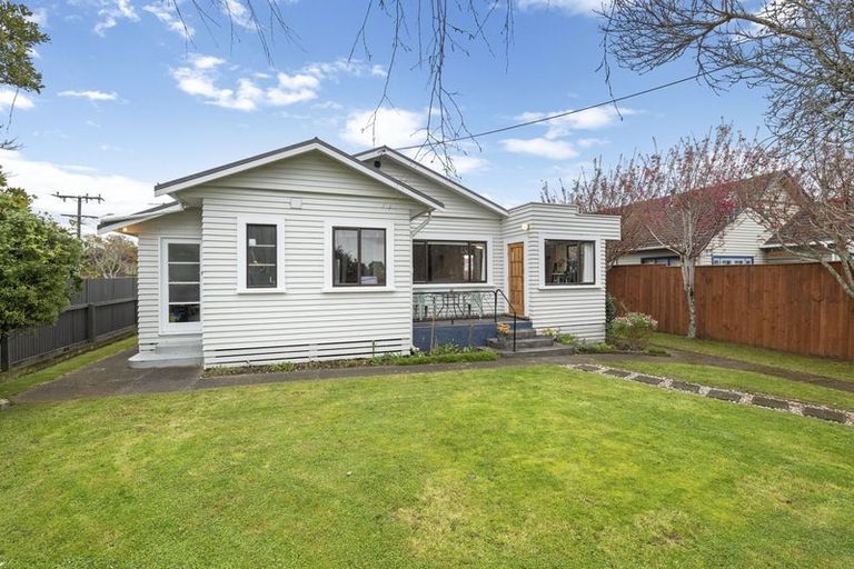 Photo of property in 348 Carrington Street, Vogeltown, New Plymouth, 4310