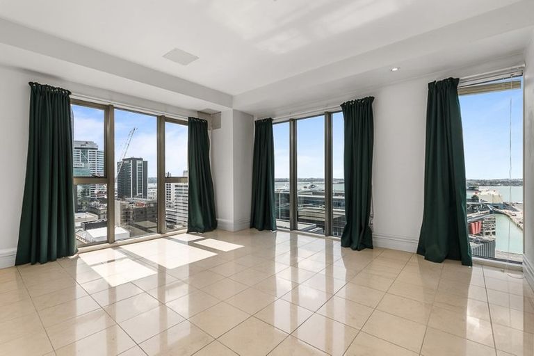 Photo of property in Tower Hill Apartments, 15f/1 Emily Place, Auckland Central, Auckland, 1010