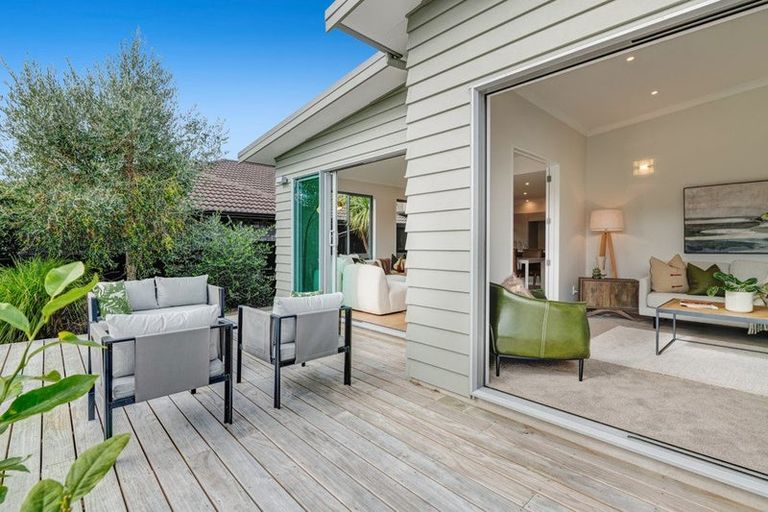 Photo of property in 113 Aberley Road, Schnapper Rock, Auckland, 0632