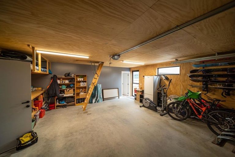 Photo of property in 8 Mulbury Way, Lower Shotover, Queenstown, 9304