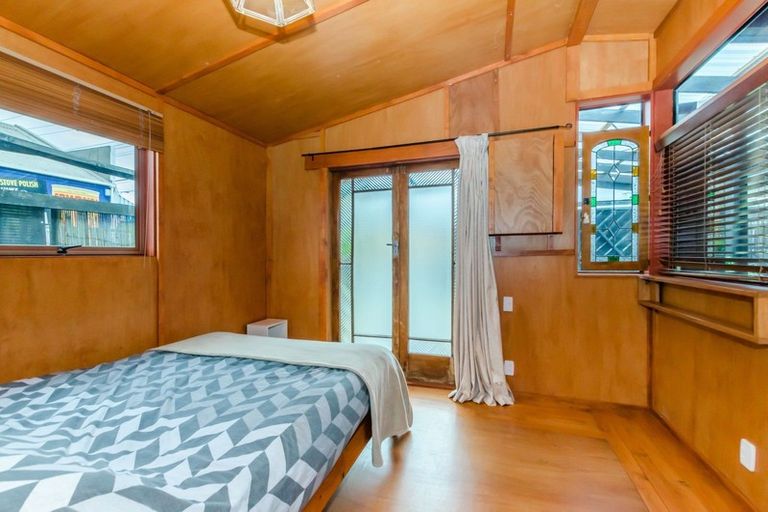 Photo of property in 14 Elizabeth Street, Waikanae, 5036