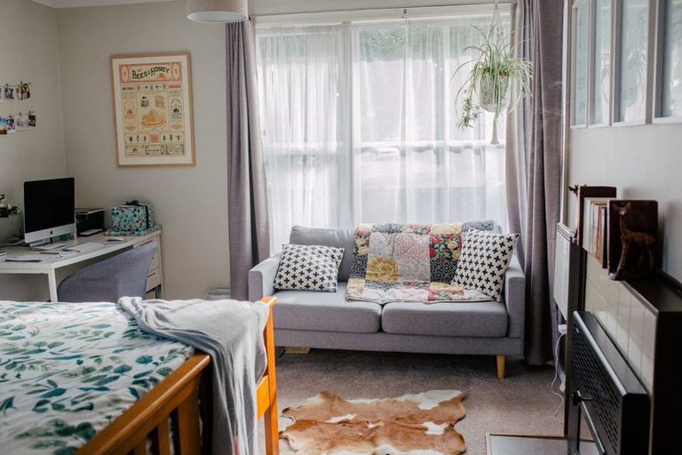 Photo of property in 15 Tasman Street, Havelock North, 4130