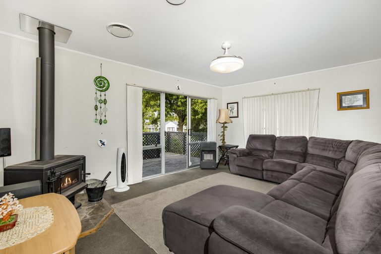 Photo of property in 44 Bellfield Road, Opaheke, Papakura, 2113