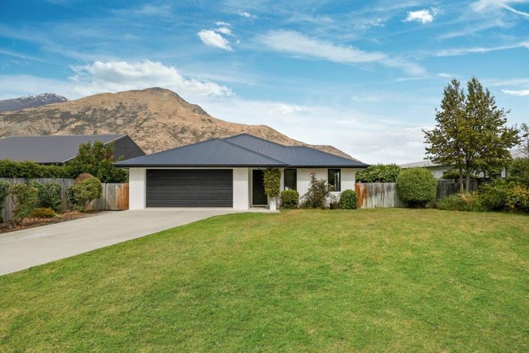 Photo of property in 18 Banbury Terrace, Lower Shotover, Queenstown, 9304