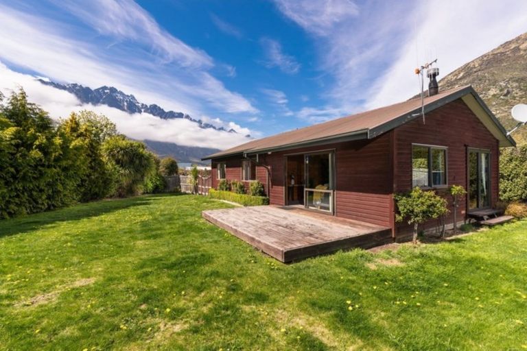 Photo of property in 16 Kawarau Place, Frankton, Queenstown, 9300