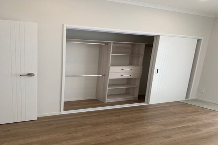 Photo of property in 40 Cooladawson Drive, Flat Bush, Auckland, 2019