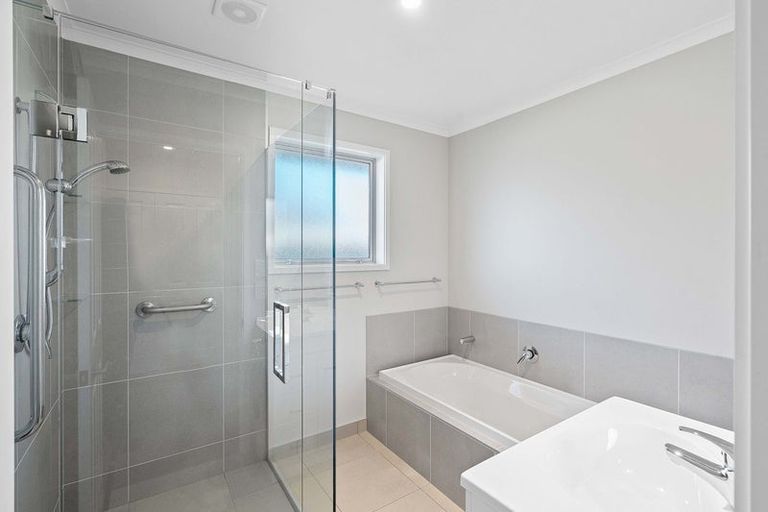 Photo of property in 21 Bradwell Crescent, Halswell, Christchurch, 8025