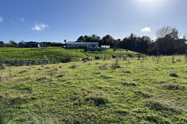 Photo of property in 111a Muhunoa Road West, Ohau, 5570