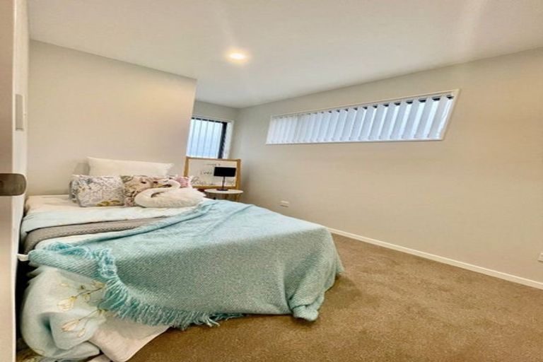 Photo of property in 23 Huri Street, Mangere Bridge, Auckland, 2022