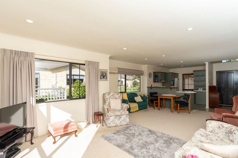 Photo of property in Bramley Gardens, 29/3 Turnbury Court, Rototuna, Hamilton, 3210