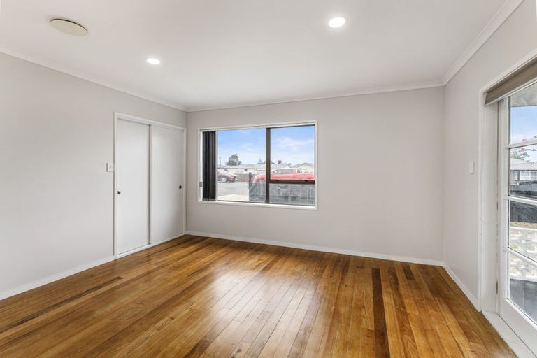 Photo of property in 169 Russell Road, Manurewa, Auckland, 2102