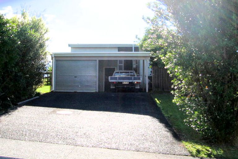Photo of property in 87 Te Haumi Drive, Paihia, 0200