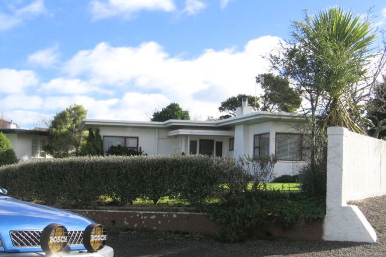 Photo of property in 95 Florence Avenue, Palmerston North, 4414