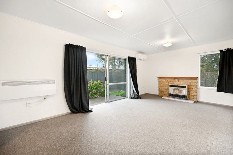 Photo of property in 23 Berkley Avenue, Hillcrest, Hamilton, 3216