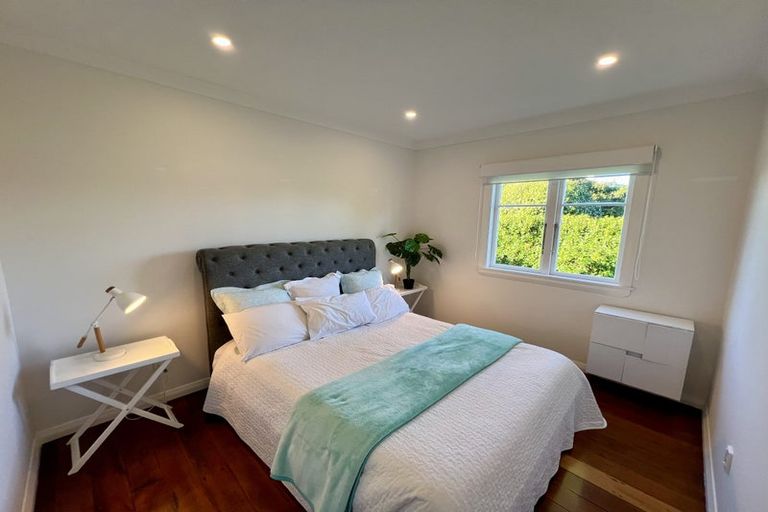 Photo of property in 2 Brassey Street, Waverley, 4510