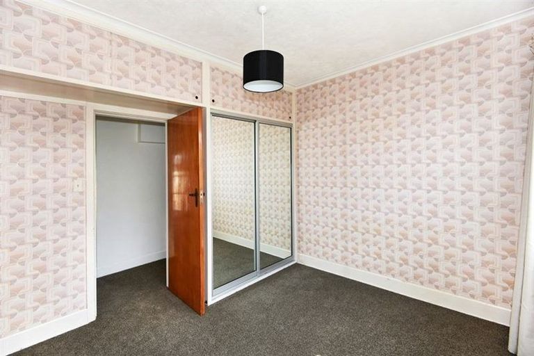 Photo of property in 71 Saint Martins Road, Saint Martins, Christchurch, 8022