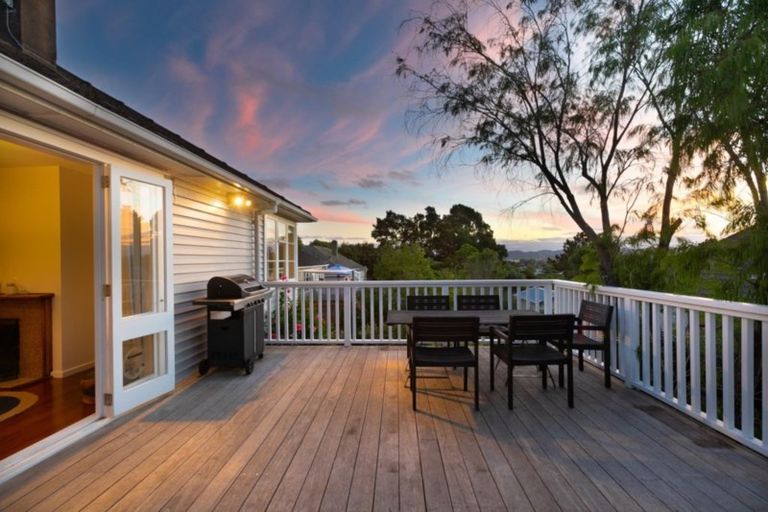 Photo of property in 3 Cadman Avenue, Waterview, Auckland, 1026