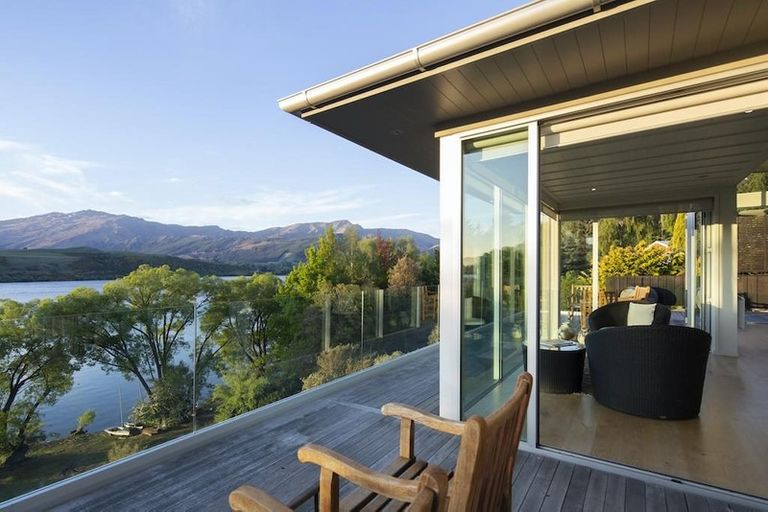 Photo of property in 43 Arrowtn-lke Hayes Road, Lake Hayes, Queenstown, 9371