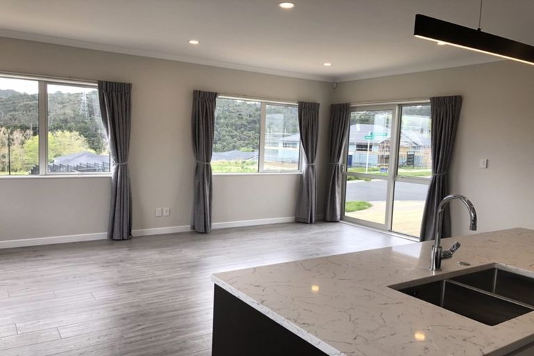 Photo of property in 80 Jeroboam Loop, Kumeu, 0810