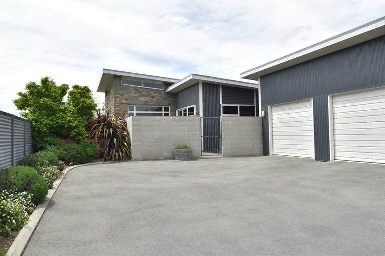 Photo of property in 31 Rhoboro Road, Twizel, 7901