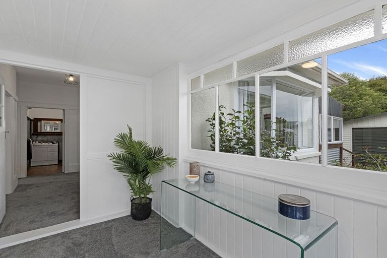 Photo of property in 33 Sylvan Street, Hillmorton, Christchurch, 8024