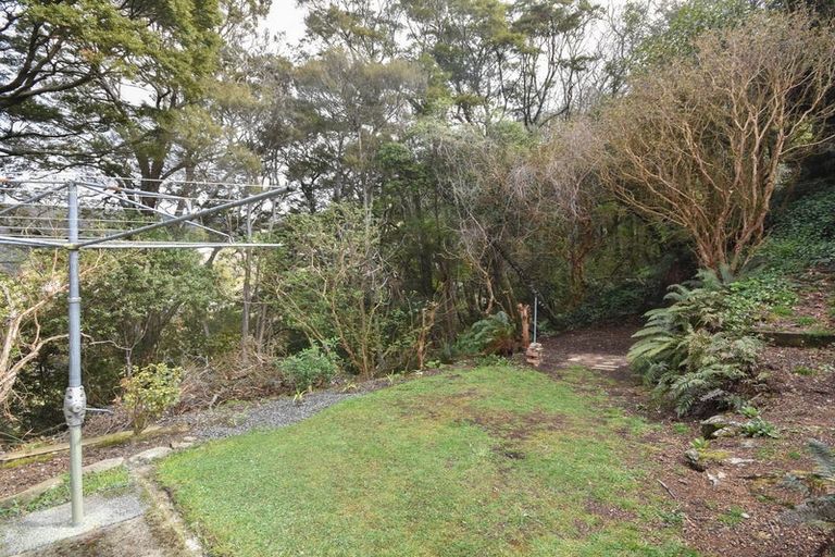 Photo of property in 11 Morepork Lane, Waipori Falls, Outram, 9073
