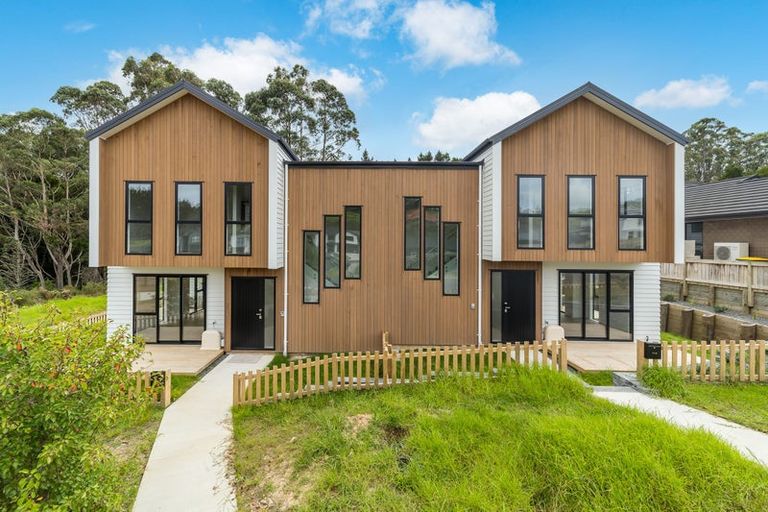 Photo of property in 11a Endurance Rise, Orewa, 0931