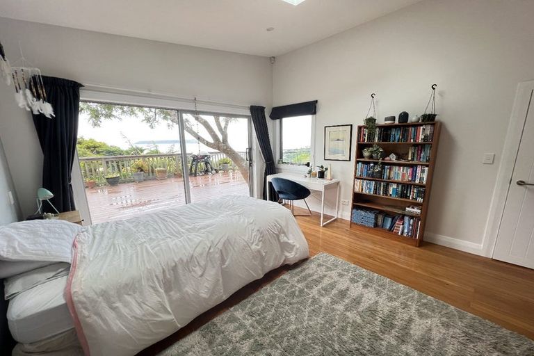 Photo of property in 14 Roys Road, Plimmerton, Porirua, 5026