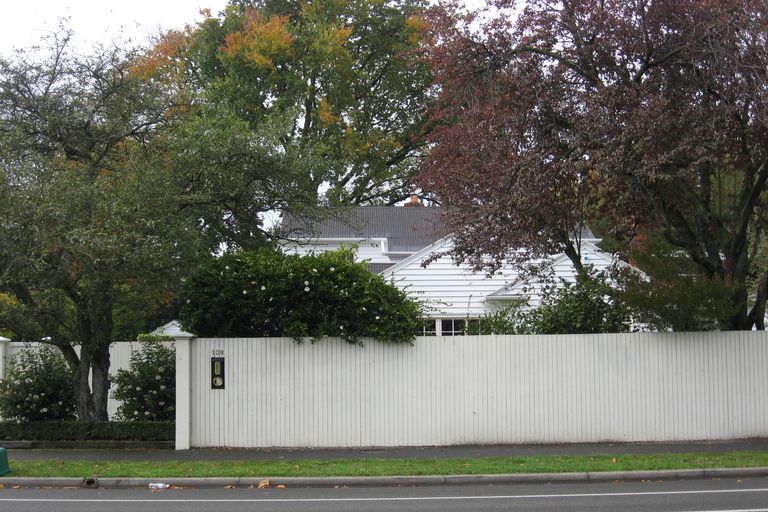 Photo of property in 108 Clyde Road, Ilam, Christchurch, 8041