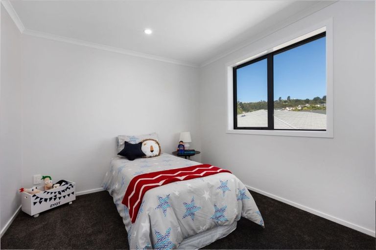 Photo of property in 1d Breakwater Way, Whitby, Porirua, 5024