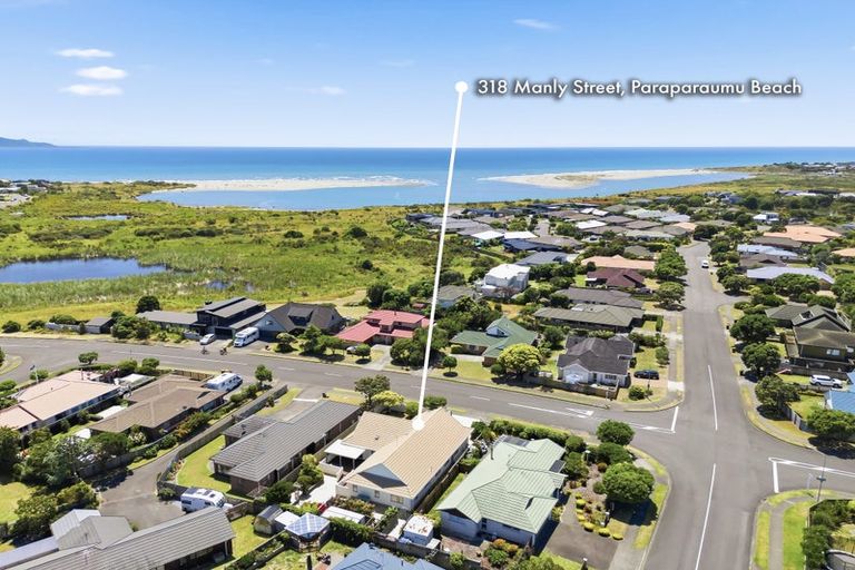 Photo of property in 318 Manly Street, Paraparaumu Beach, Paraparaumu, 5032