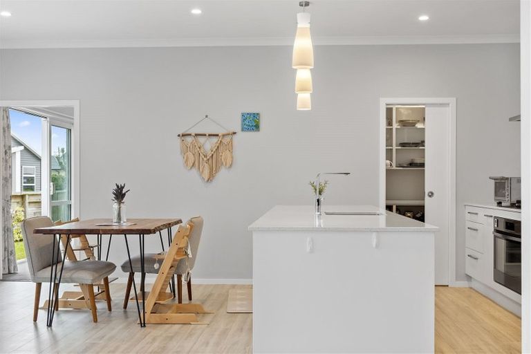 Photo of property in 14 Awatira Drive, Papamoa Beach, Papamoa, 3118