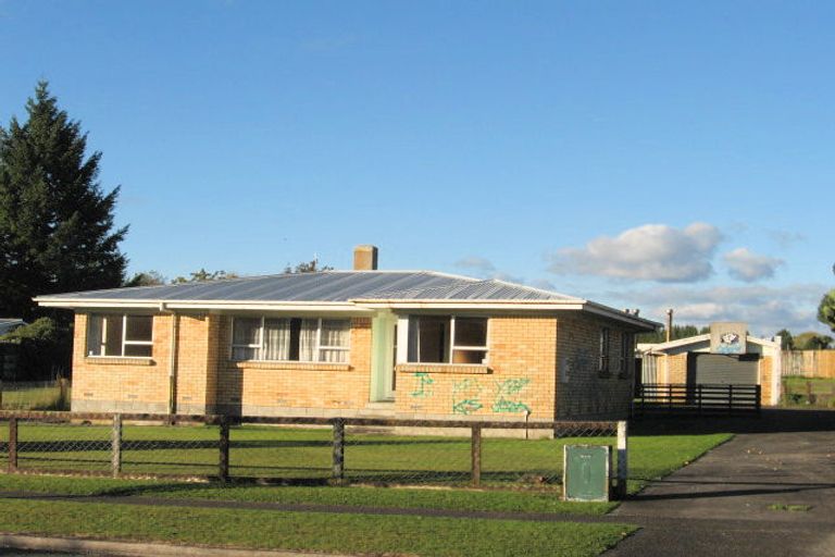 Photo of property in 49 Aotea Crescent, Tokoroa, 3420