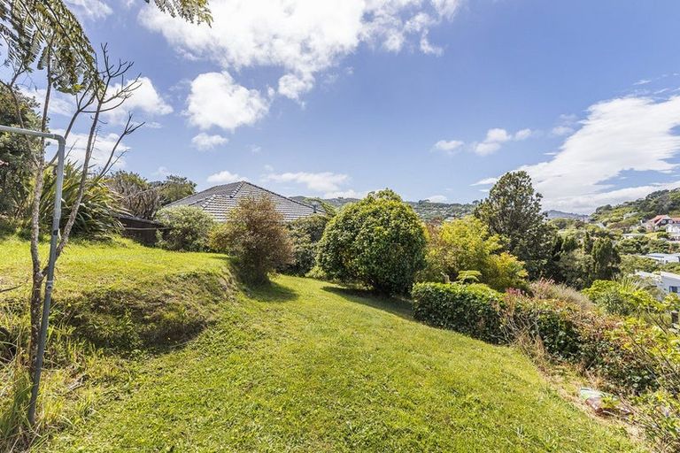 Photo of property in 8 Allington Road, Karori, Wellington, 6012