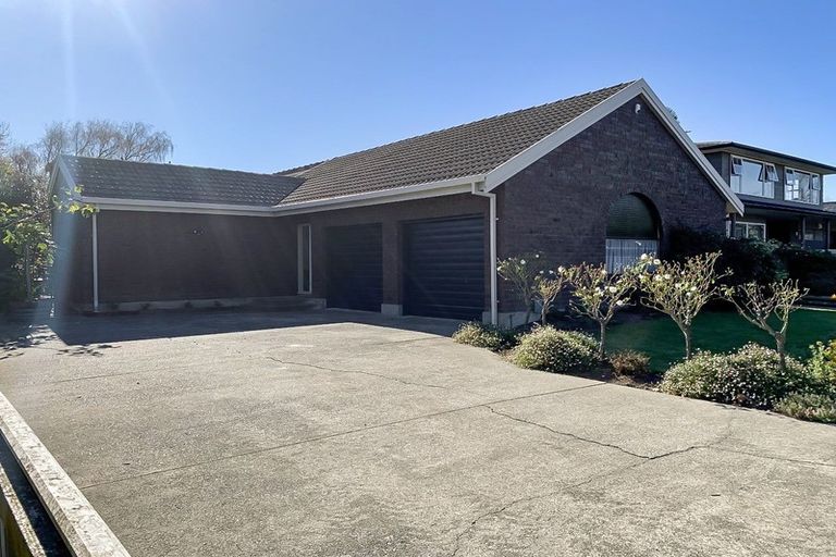 Photo of property in 18 Aintree Crescent, Awapuni, Palmerston North, 4412