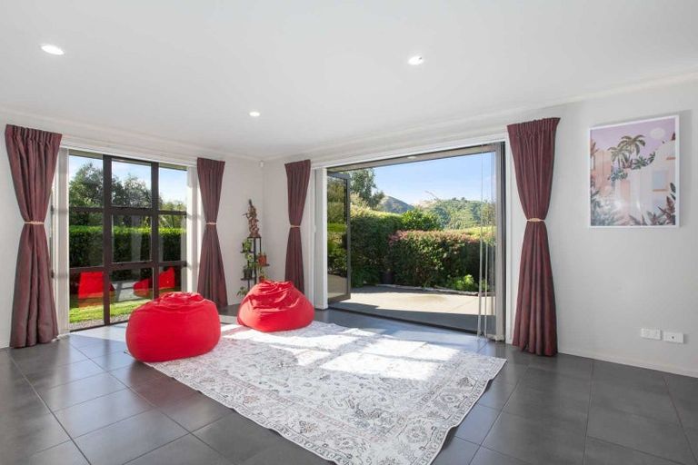 Photo of property in 9 Angus Way, Nikau Valley, Paraparaumu, 5032